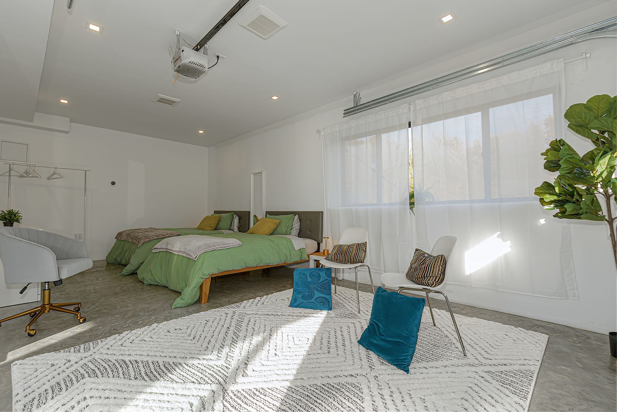 Lower Level bedroom with bright windows